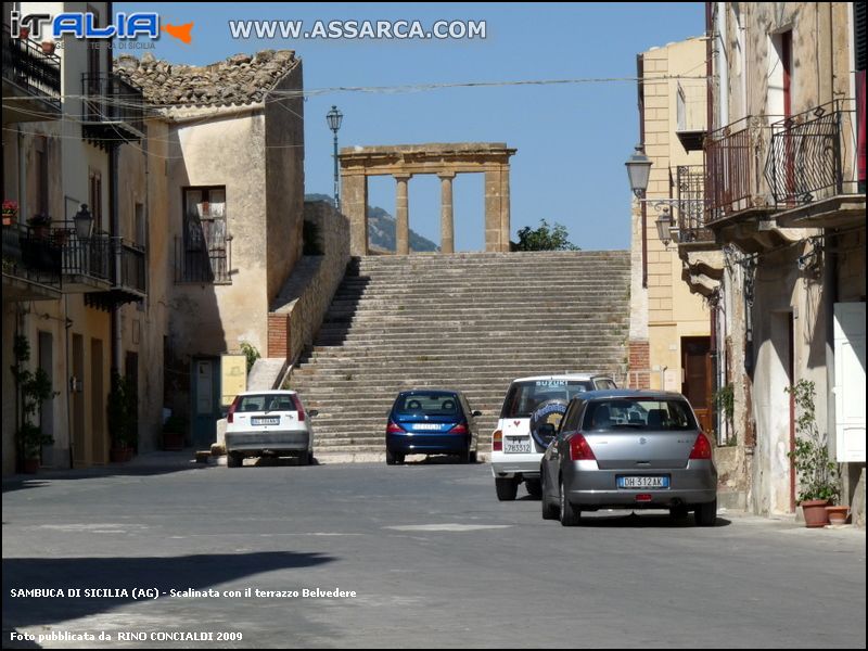 Scalinata con il terrazzo Belvedere