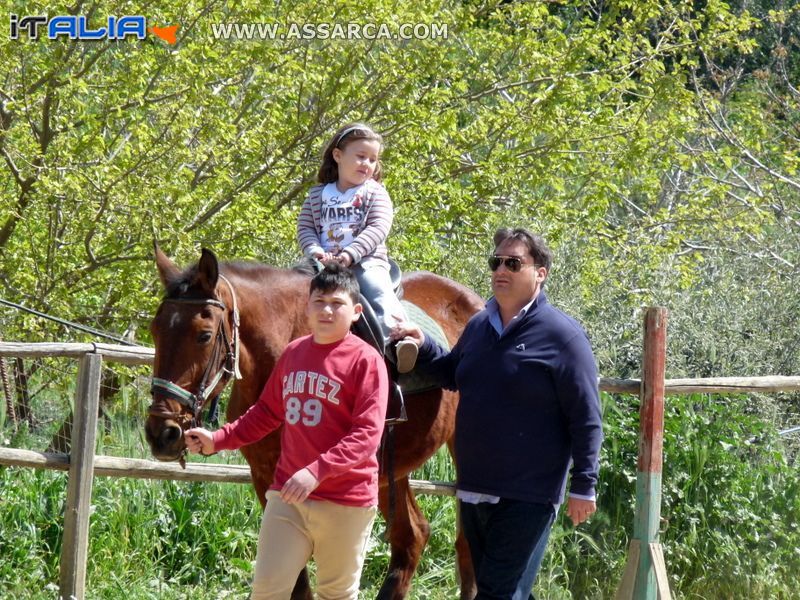 Giorgia a scuola di equitazione