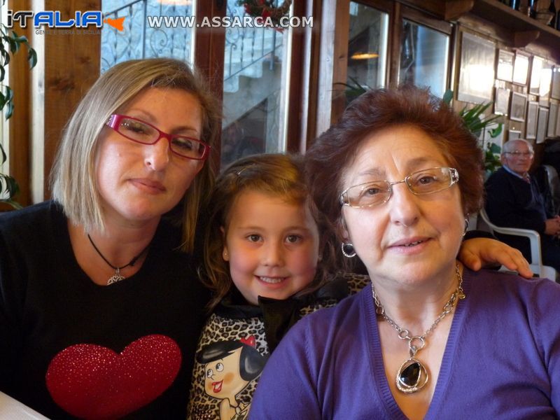 La mamma , Giorgia , la nonna