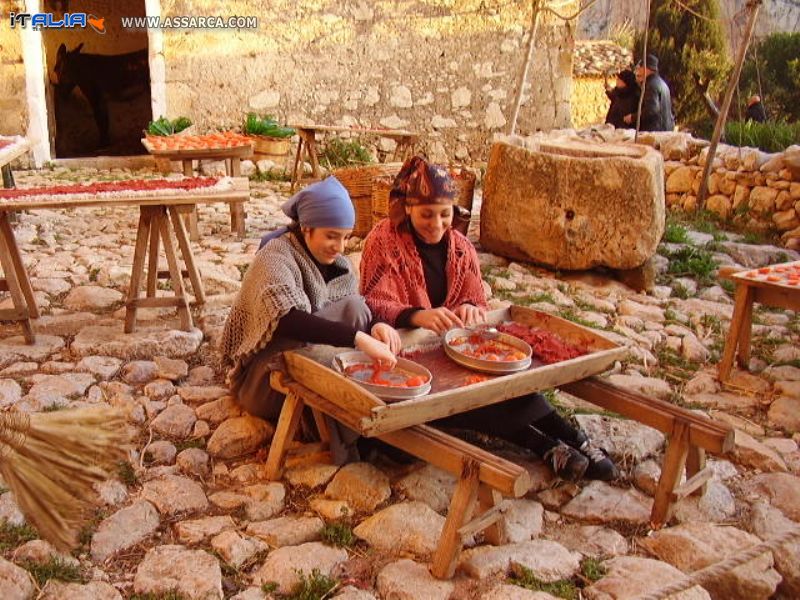 Presepe vivente a Custunaci "Baglio Scurati".Alcuni mestieri.