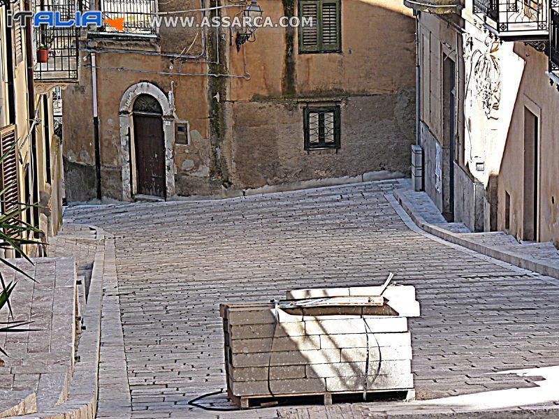 In fase di finitura la Via Santa Croce