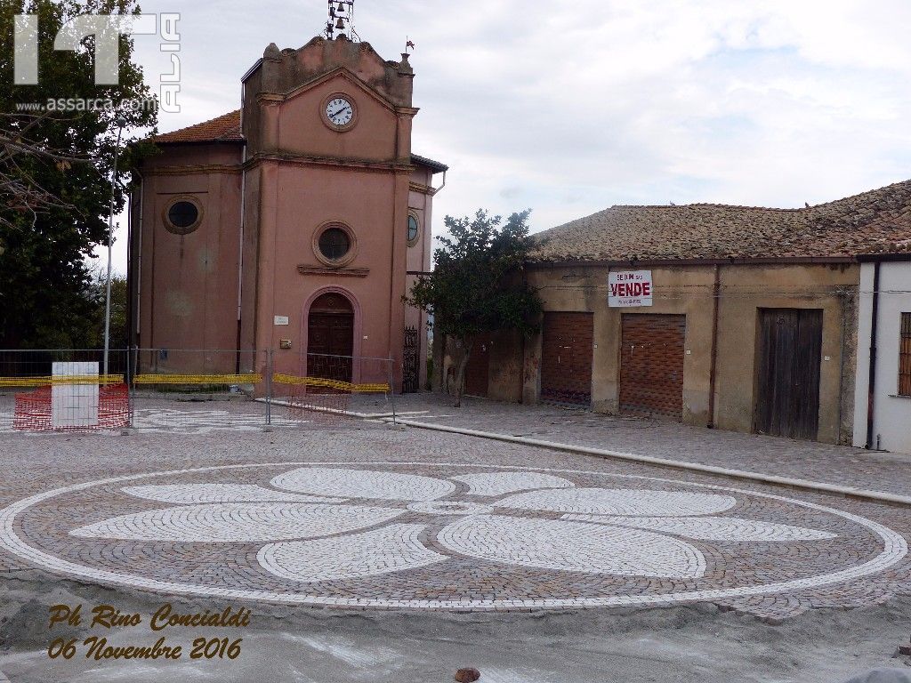 Molto suggestiva Piazza Santa Rosalia.