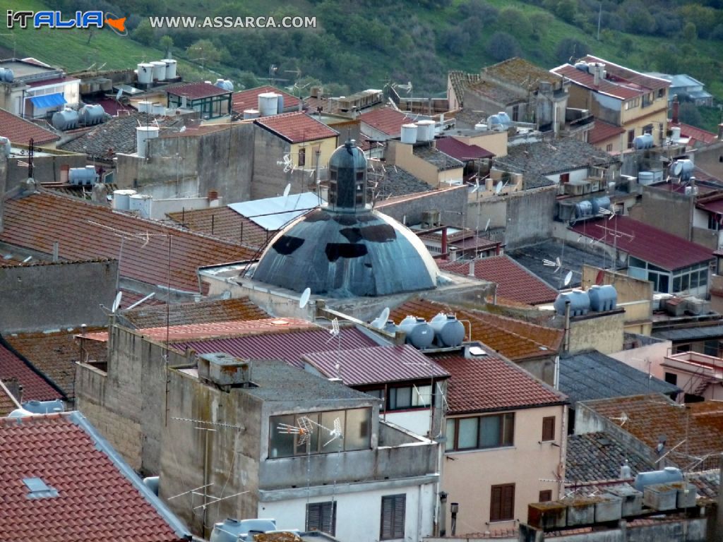 Tempo di crisi .......toppe alla cupola.