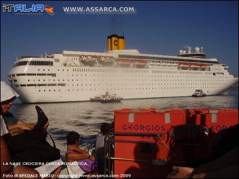 La nave crociera Costa Romantica.