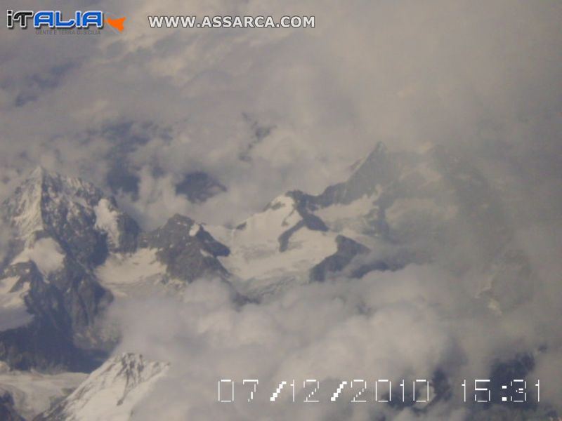 le alpi viste dall`aereo 2