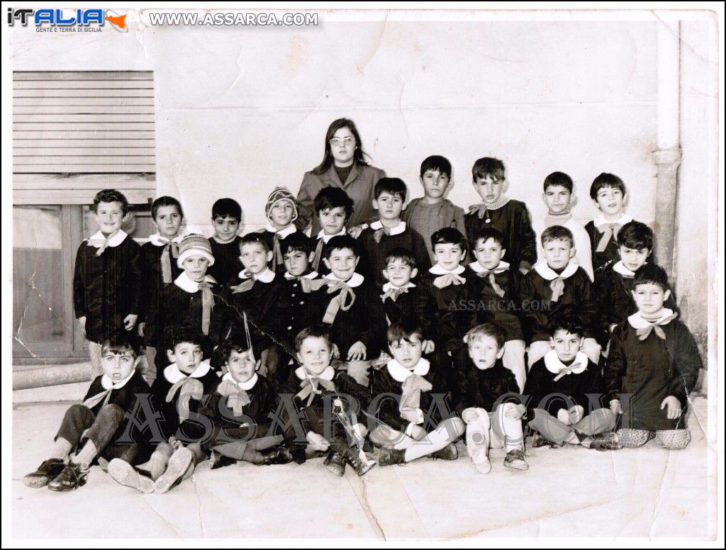 Classe 1 A anno 71/72  Maestra Orso Rosalia