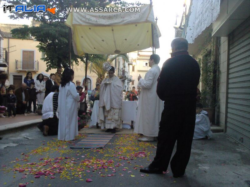 PROCESSIONE DEL CORPUS DOMINI GIUGNO  2010