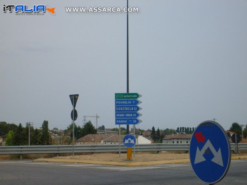 Foto di Brescello R.E  Paese  del famoso film - Don Camillo e Peppone