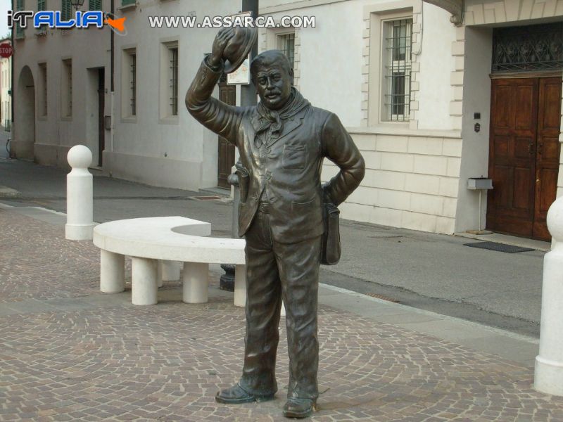 Foto di Brescello R.E  Paese  del famoso film - Don Camillo e Peppone