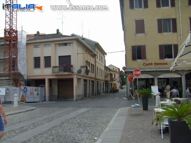 Foto di Brescello R.E  Paese  del famoso film - Don Camillo e Peppone