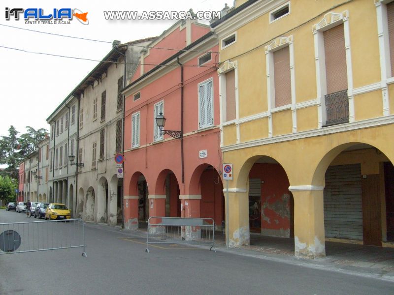 Foto di Brescello R.E  Paese  del famoso film - Don Camillo e Peppone