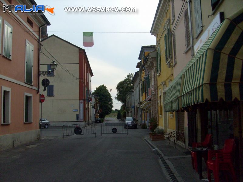 Foto di Brescello R.E  Paese  del famoso film - Don Camillo e Peppone