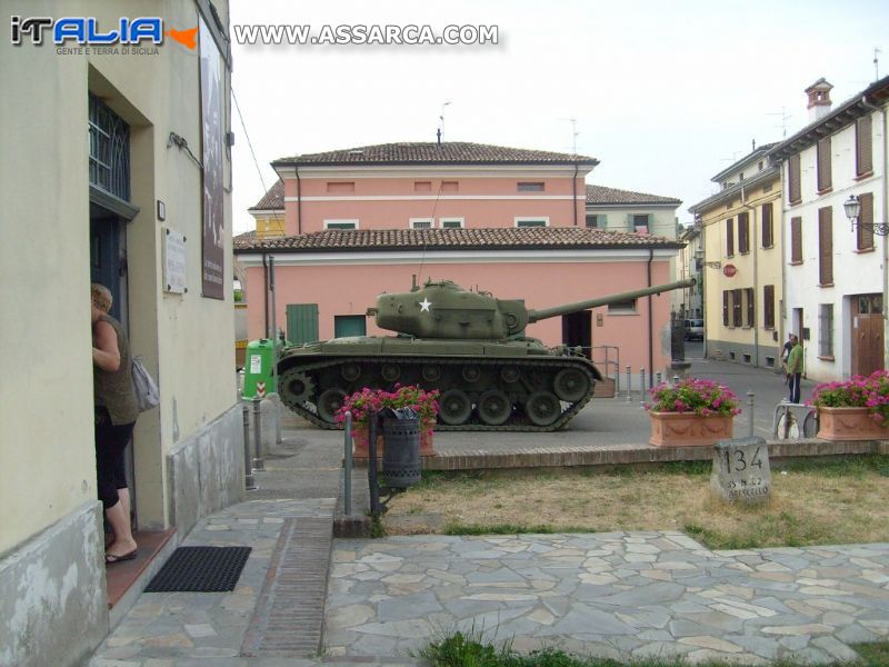 Foto di Brescello R.E  Paese  del famoso film - Don Camillo e Peppone