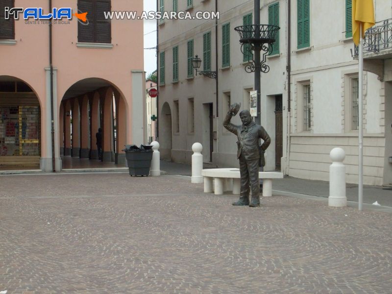 Foto di Brescello R.E  Paese  del famoso film - Don Camillo e Peppone