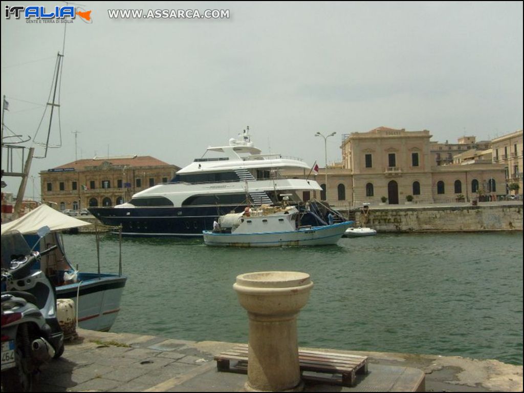 PORTO DI ORTIGIA (SR)