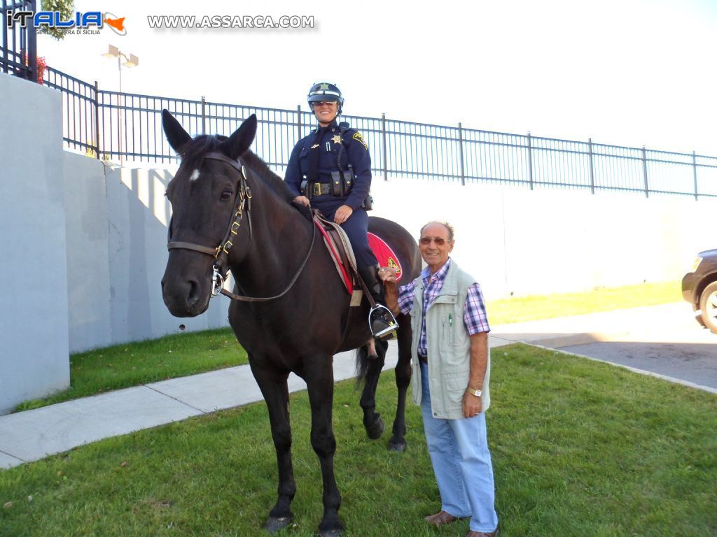 una  poliziotta  in  USA   Rochestar  2013