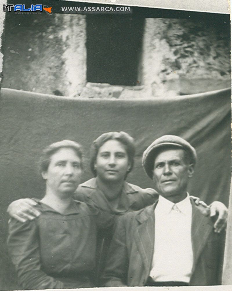 Angela, Carmelina e Turi Panebianco