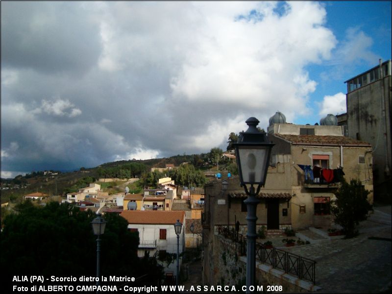 Scorcio dietro la Matrice