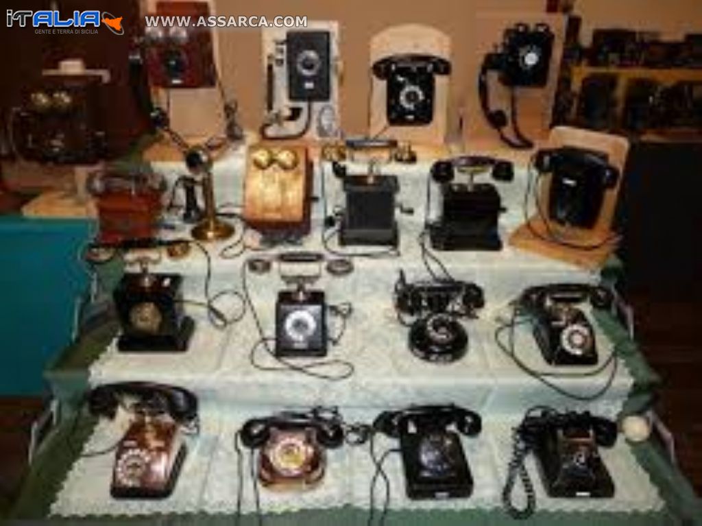 Telefoni antichi