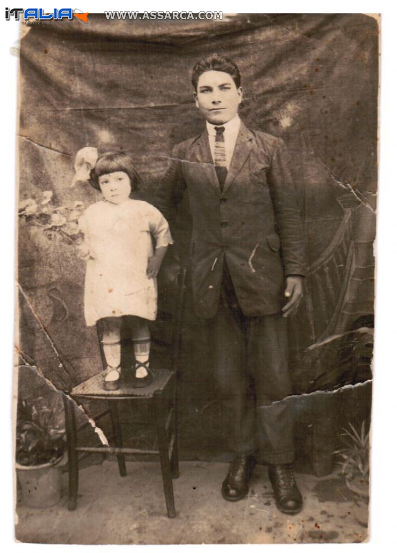 Centanni Salvatrice e lo zio Francsco Barcellona 1923