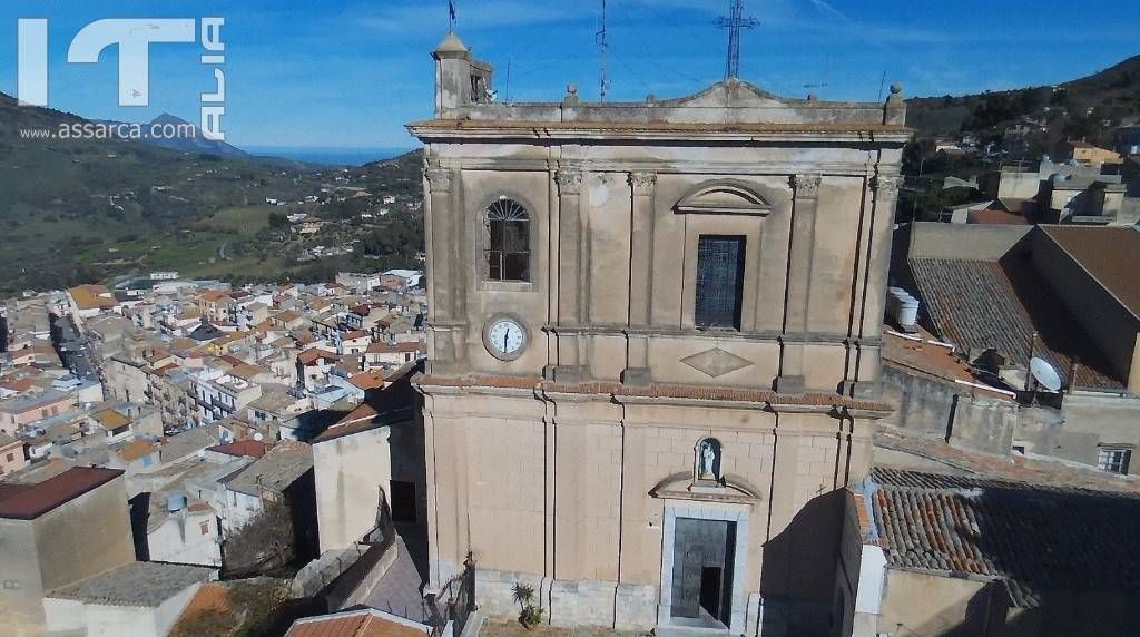 Vista dall`alto della chiesa Madre.