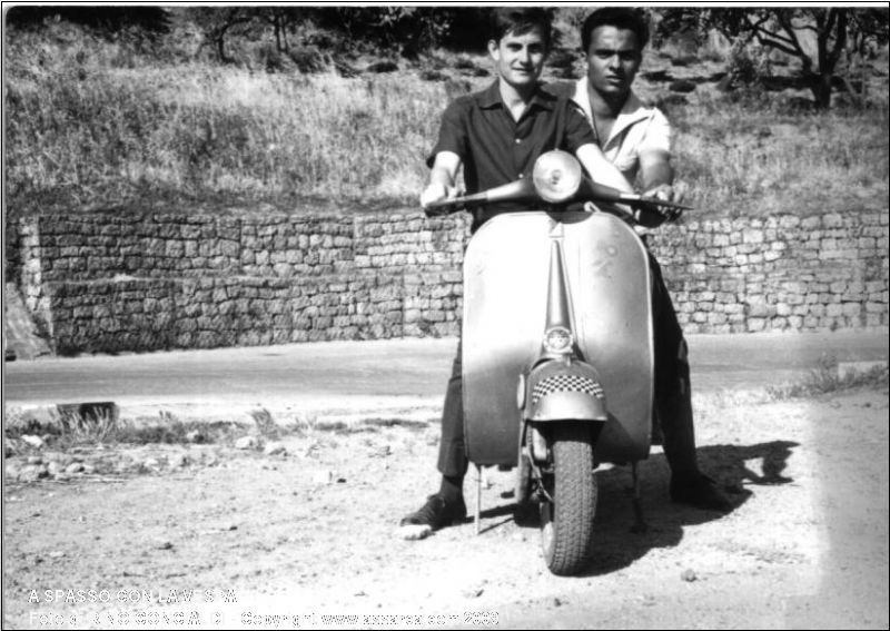 A spasso con la Vespa