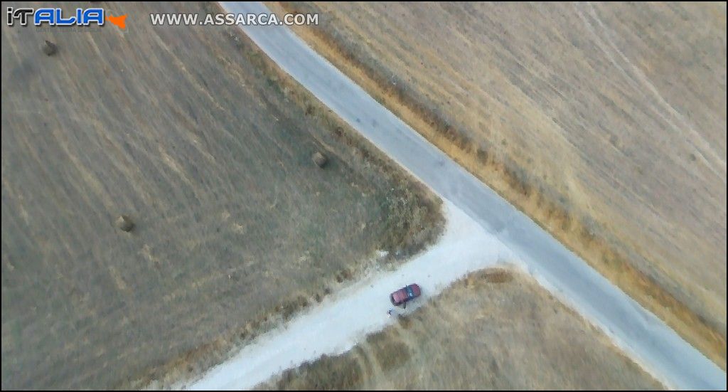 Trasvolando sui covoni