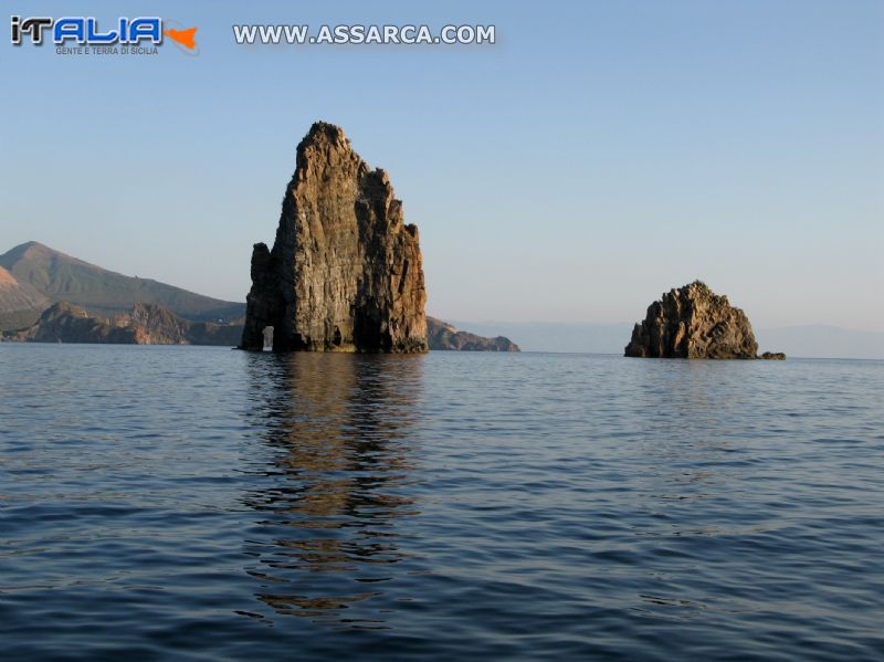 Lipari- Faraglioni