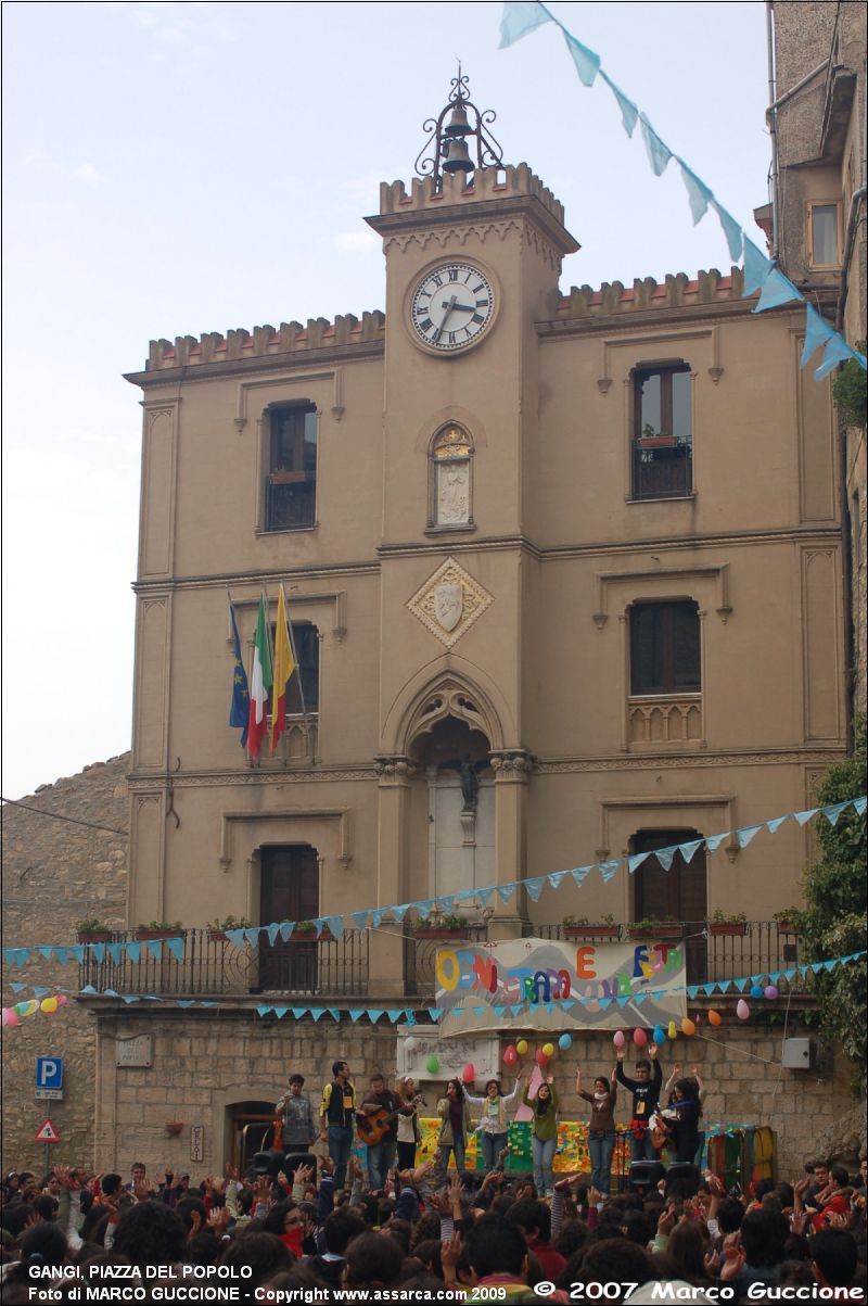 Gangi, Piazza del Popolo