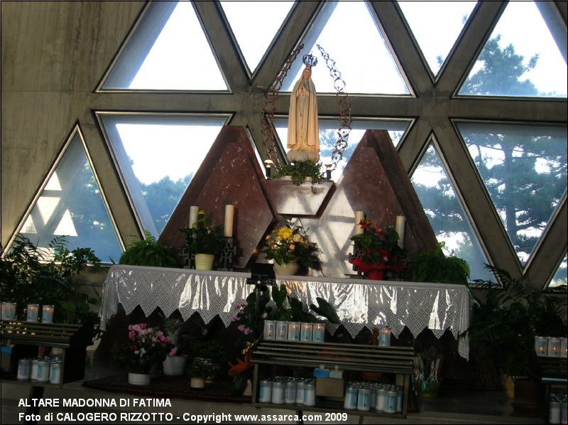 altare Madonna di Fatima