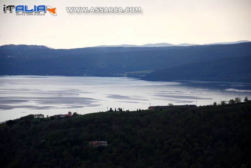 Il lago di Bracciano (Roma)