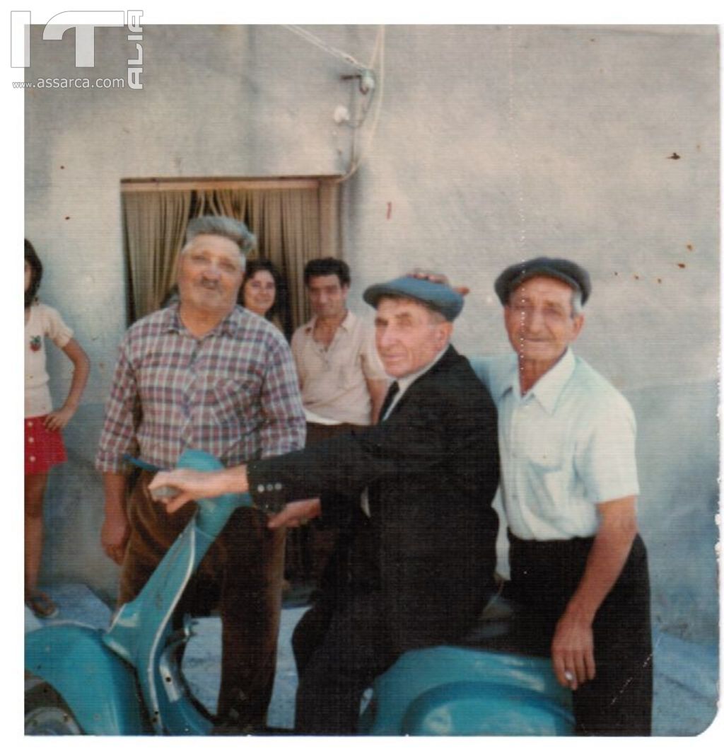 Da sx. Giuseppe Centanni Nino Ferrara e Rosolino Centanni anni 70 circa.