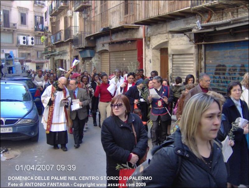 DOMENICA DELLE PALME NEL CENTRO STORICO DI PALERMO