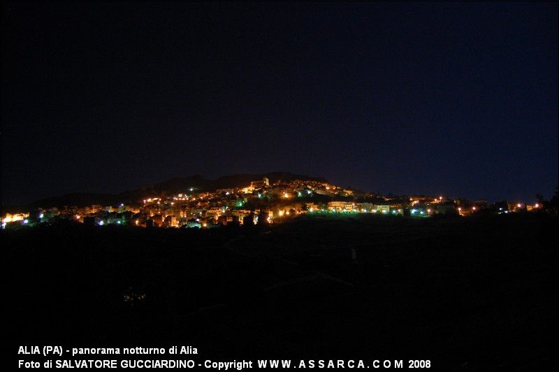 panorama notturno di Alia