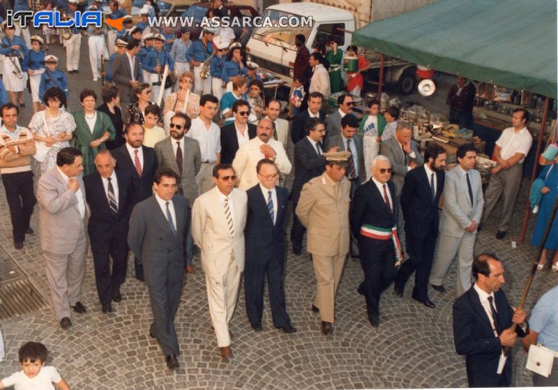 ANNI 80 PROCESSIONE DI M.SS. DI TUTTE LE GRAZIE