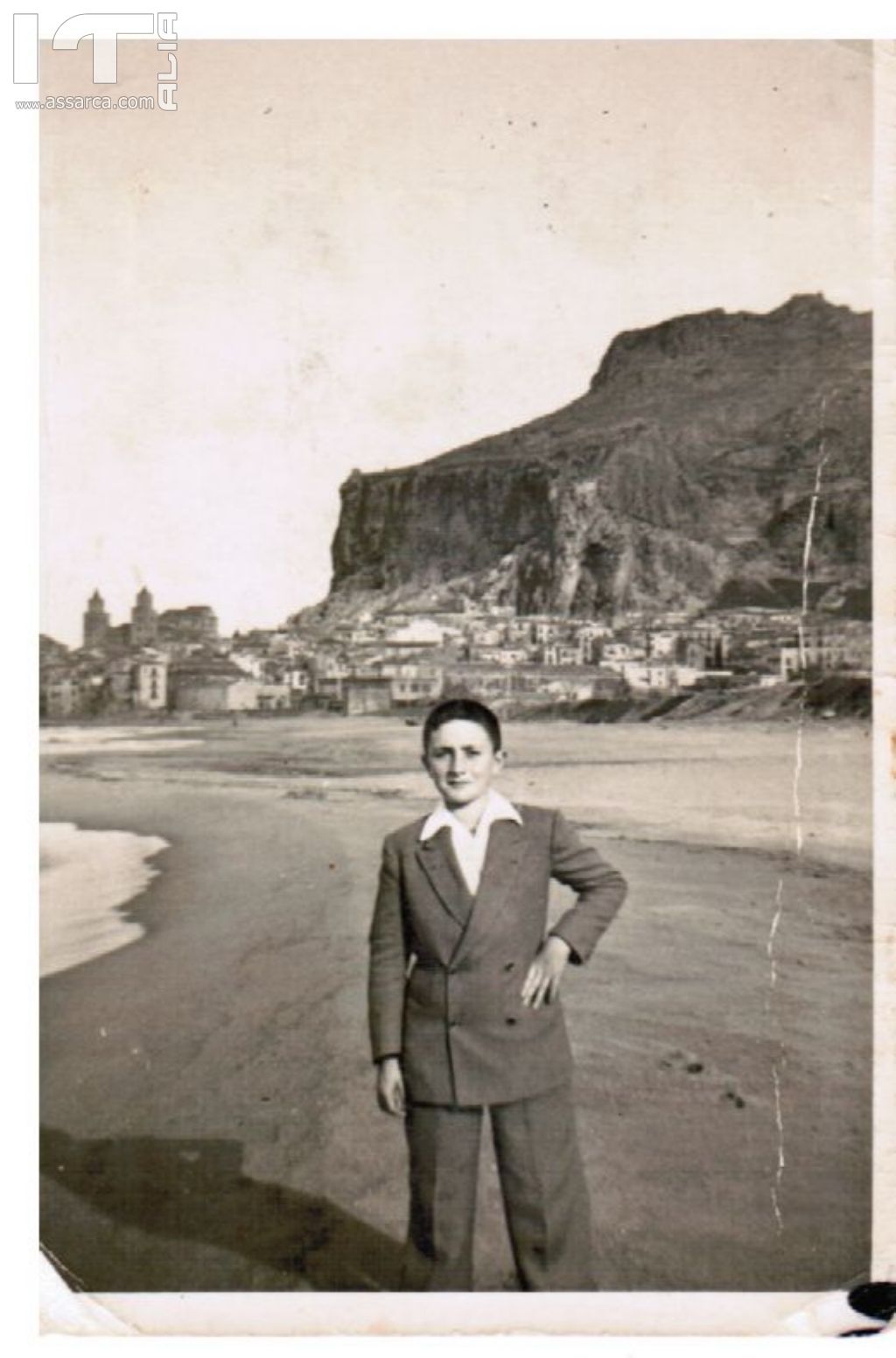 la spiaggia di Cefalù, 9 febbraio 1955