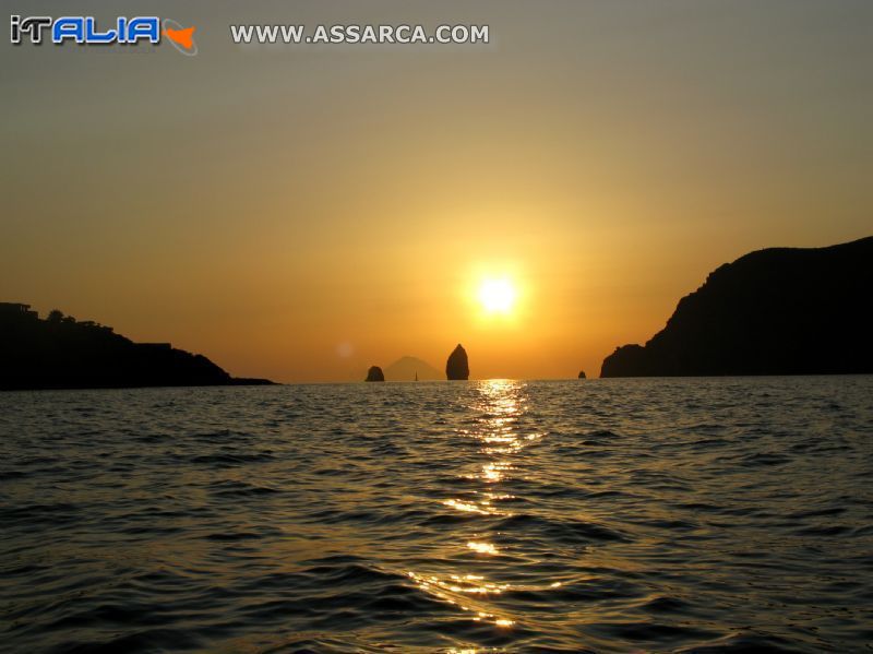 LIPARI- SALINA - FILICUDI E FARAGLIONI