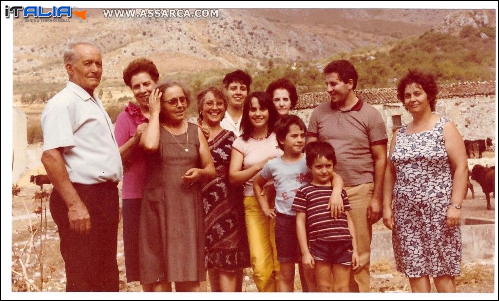 Maria Fuxa con alcuni amici di Palermo