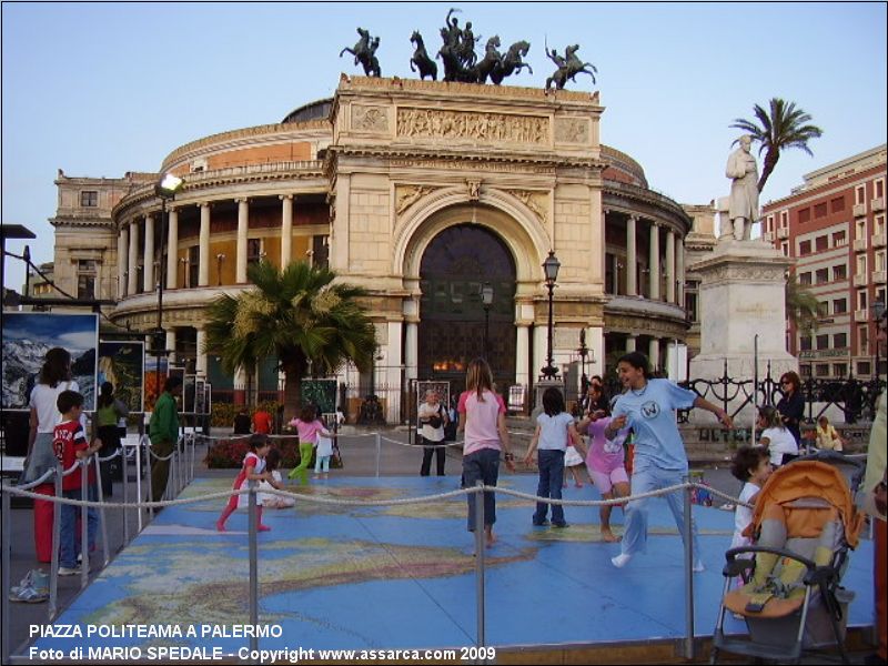 Piazza Politeama a Palermo