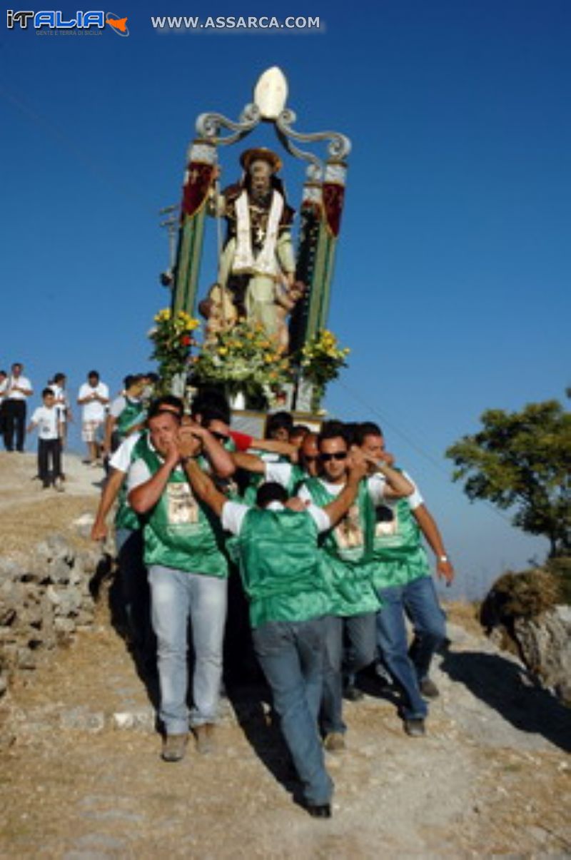 Processione in onore di San Pellegrino