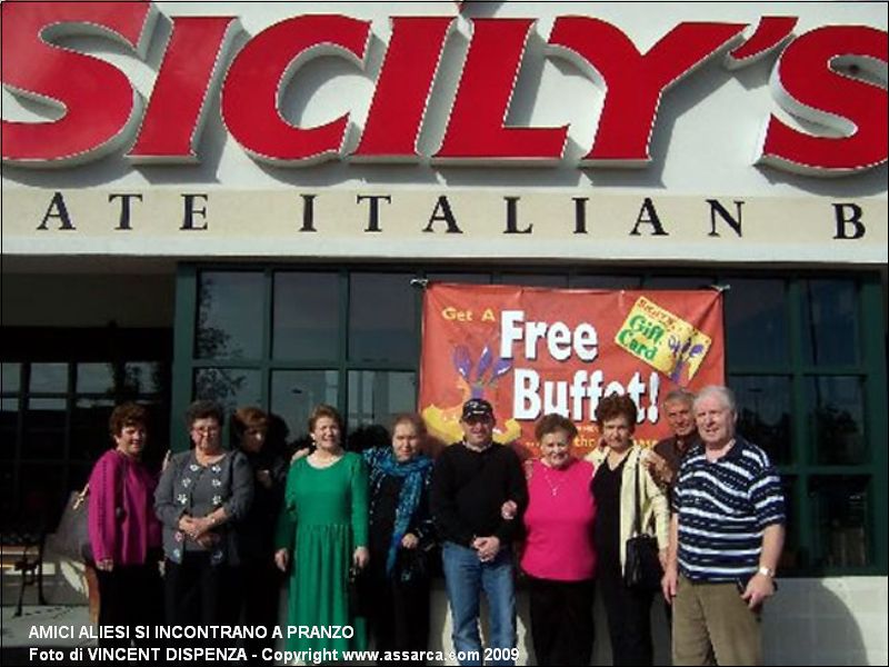 Amici Aliesi si incontrano a pranzo