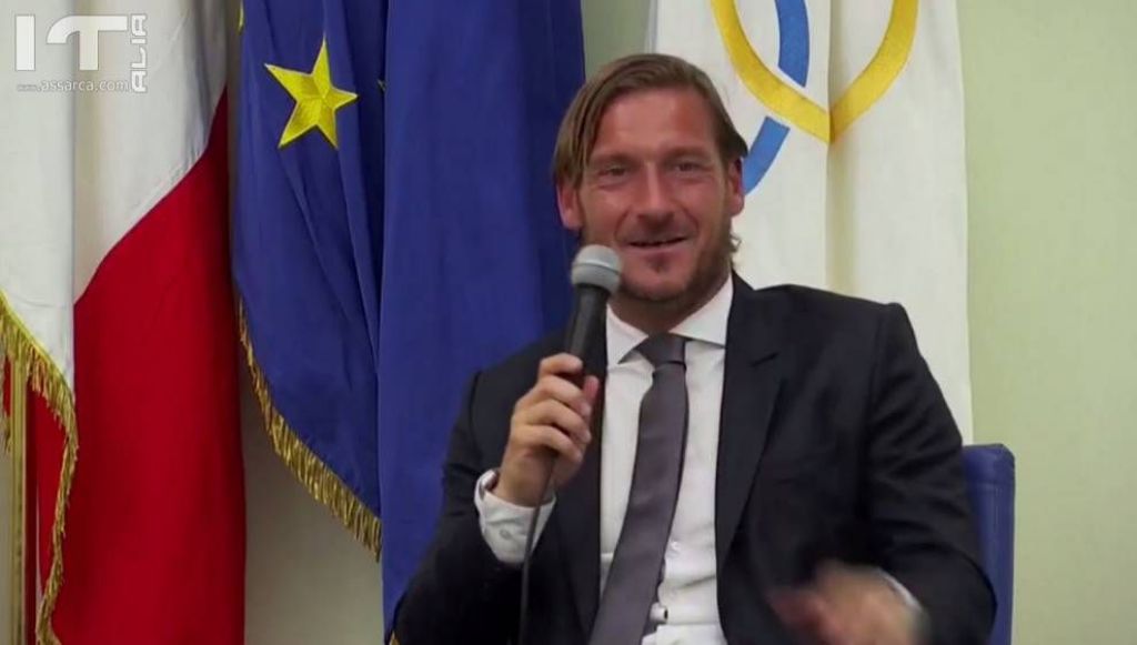 Francesco Totti, addio alla Roma: in diretta la conferenza stampa - fonte: R - La Repubblica