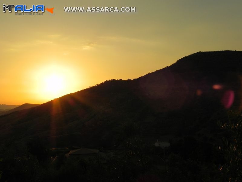 Tramonto su Roxjura